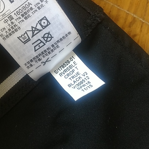 Gap Reversible Crop Bra - Picture 5 of 5